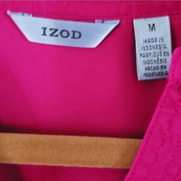 Izod Silky Buttondown - Picture 2 of 8